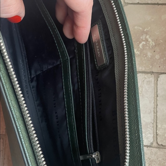 BURBERRY Zippered Clutch Leather Vintage Bag - Picture 13 of 16